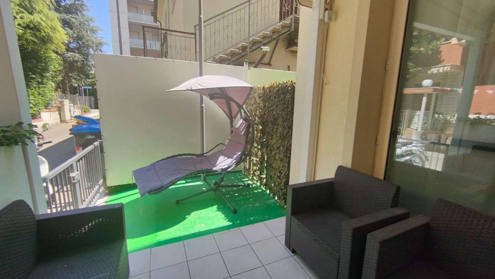 Hotel Eriale Rimini Buitenkant foto
